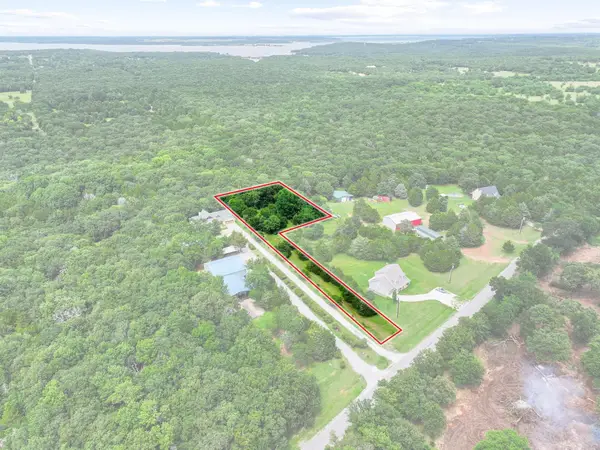 207 Paradise Park Road, Pottsboro, TX 75076