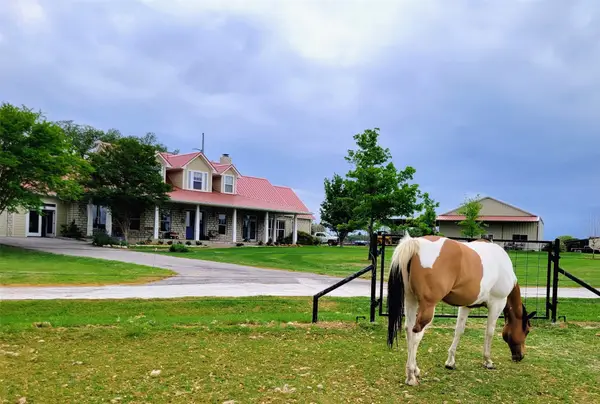 1808 Teller Bell Lane, Granbury, TX 76049
