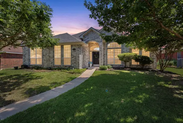 1662 Waterford Drive, Lewisville, TX 75077