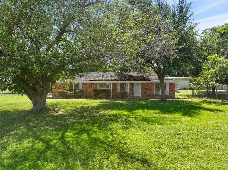 516 Willow Park Drive, Willow Park, TX 76087 - #2