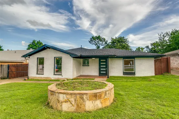 1504 Lexington Place, Bedford, TX 76022