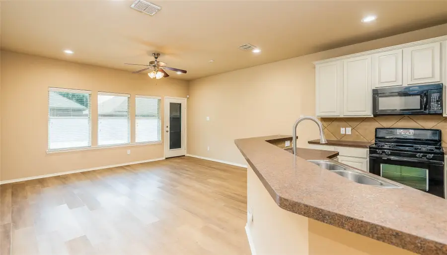 1405 Samantha Creek Drive, Little Elm, TX 75068 - #3