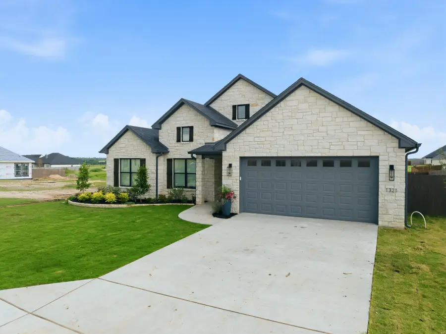 1321 Tahonta Drive, Hewitt, TX 76643 - #2