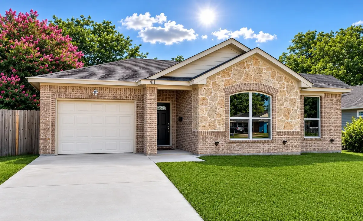411 N Dwight Avenue, Dallas, TX 75211 - #1