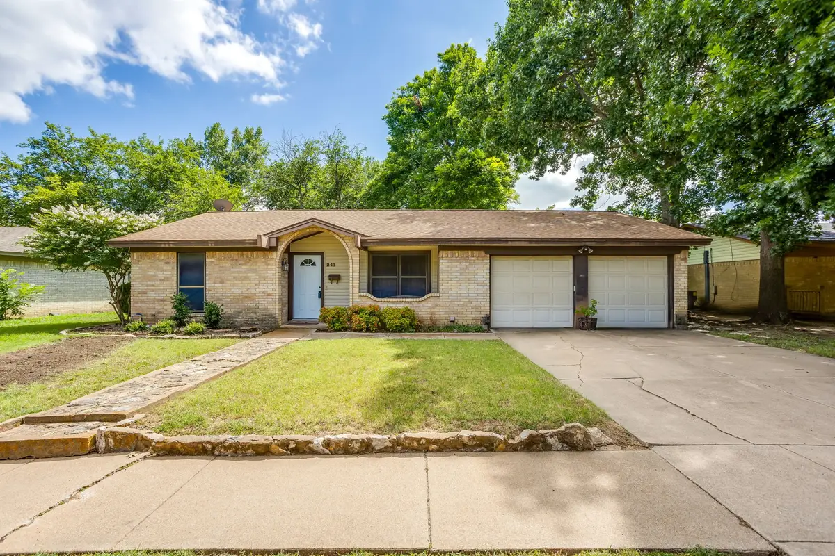 241 Suzanne Terrace, Burleson, TX 76028 - #1