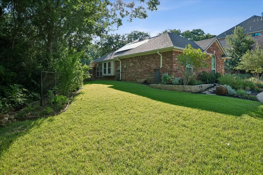 2701 Hidden Lake Drive, Grapevine, TX 76051 - #2