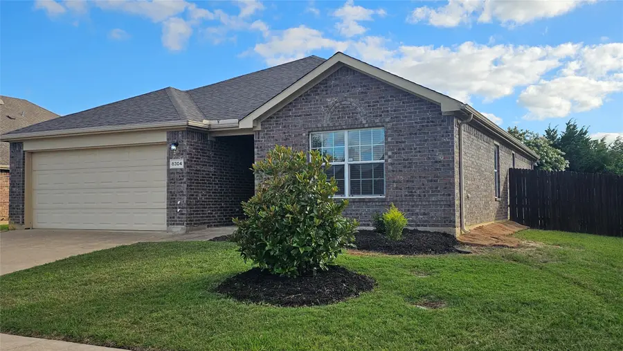 8304 Mossberg Drive, Arlington, TX 76002 - #2