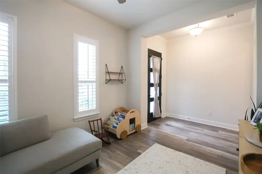 2724 Stadium View Drive, Fort Worth, TX 76118 - #3