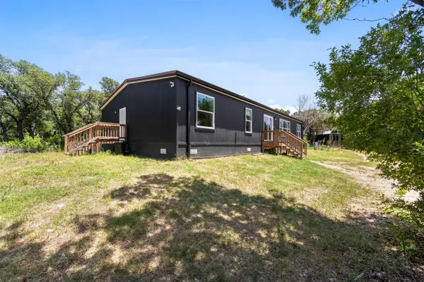 4674 Azle Highway, Weatherford, TX 76085