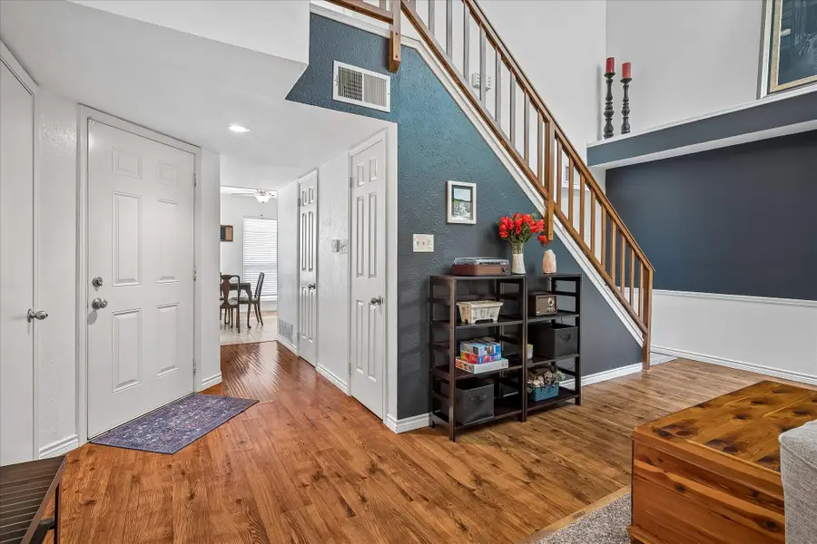301 Stoneledge Drive, Irving, TX 75063 - #2