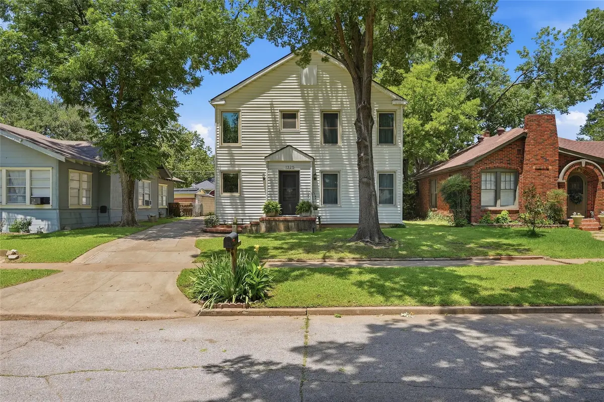 1325 W Main Street, Denison, TX 75020 - #1