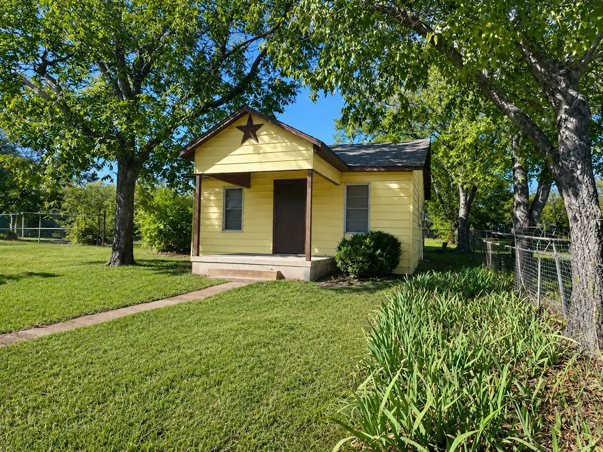 201 N Las Vegas Trail, White Settlement, TX 76108 - #1