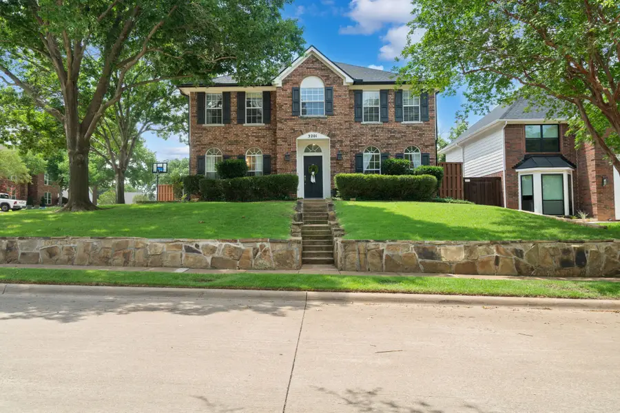 3201 Shady Glen Drive, Grapevine, TX 76051 - #2