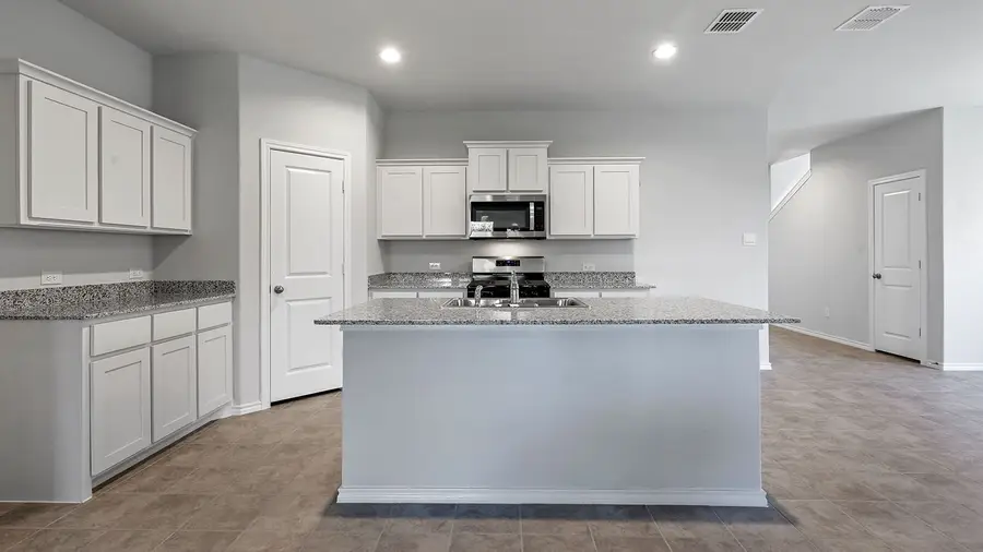 130 Davis Lane, Newark, TX 76071 - #2