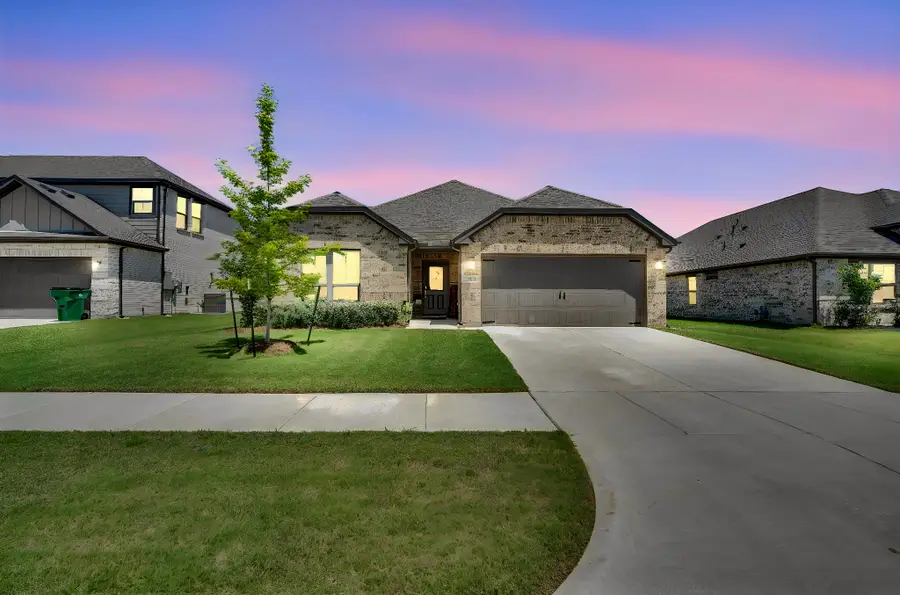 561 Baffin Bay Drive, Waxahachie, TX 75165 - #2