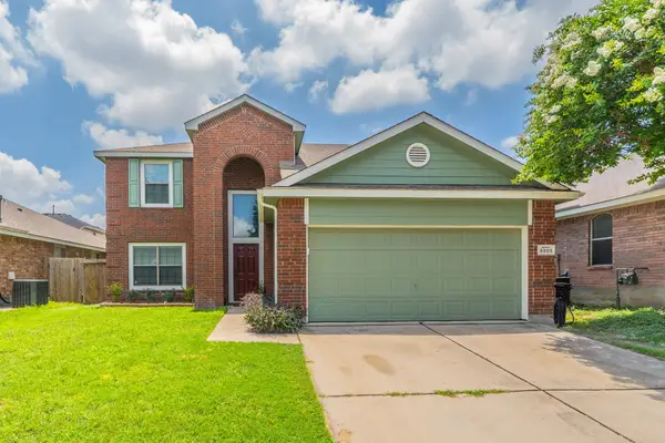 9885 Willowick Avenue, Fort Worth, TX 76108