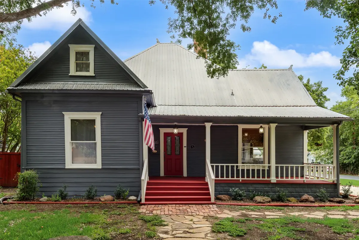 600 Williams Street, Waxahachie, TX 75165 - #1