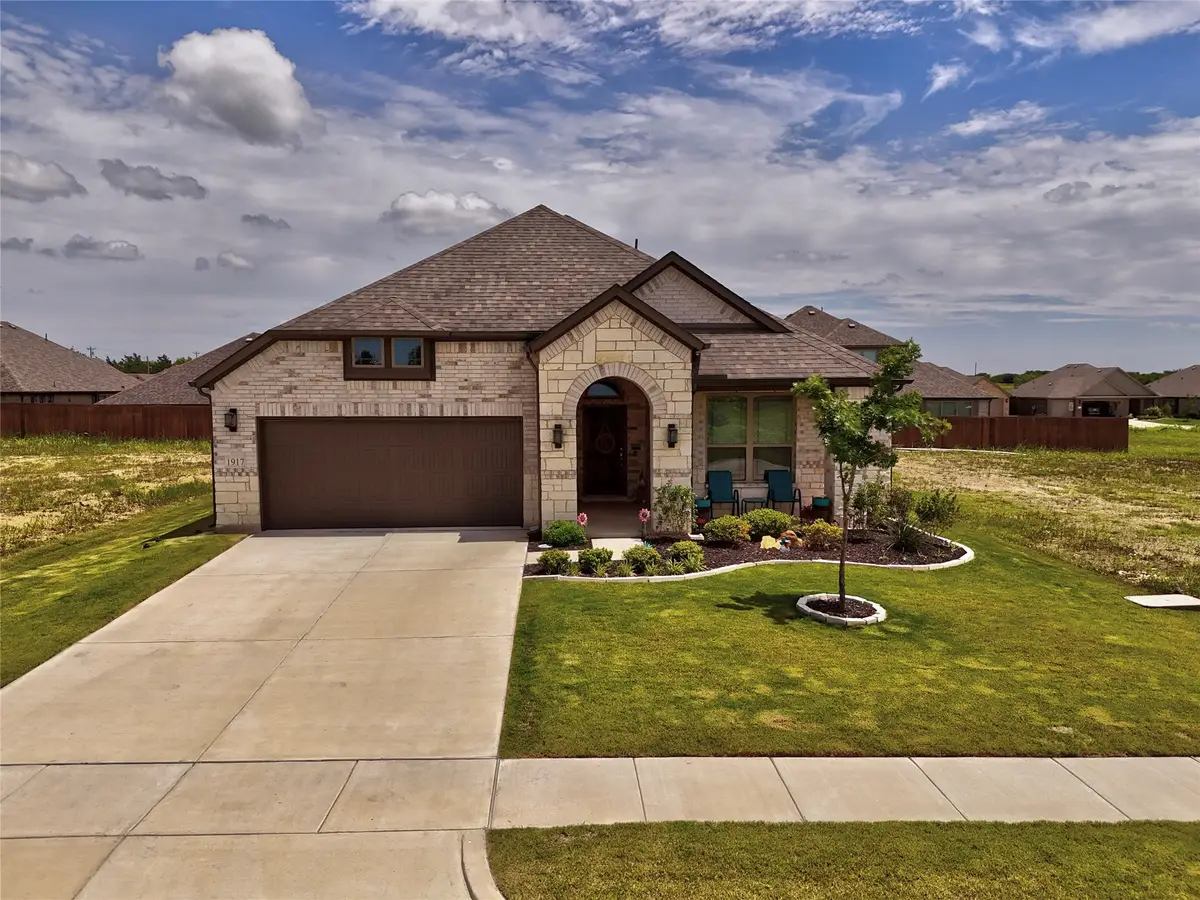 1917 Daybreak Drive, Venus, TX 76009 - #1