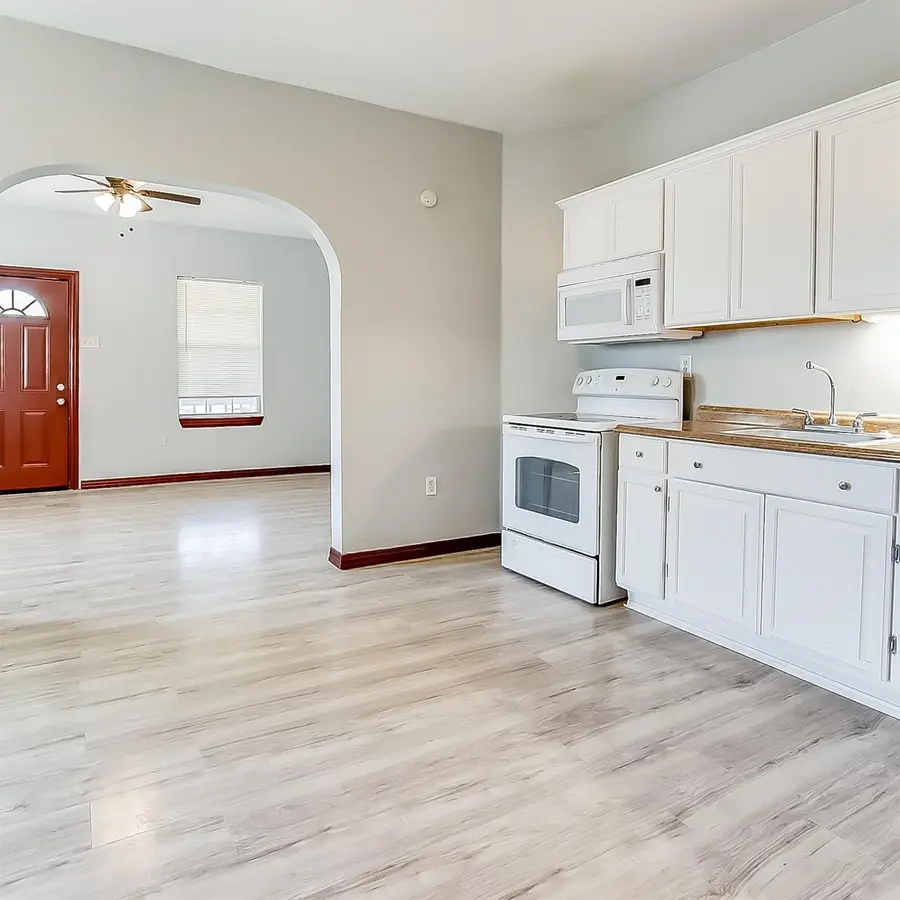 2937 S Adams Street, Fort Worth, TX 76110 - #3
