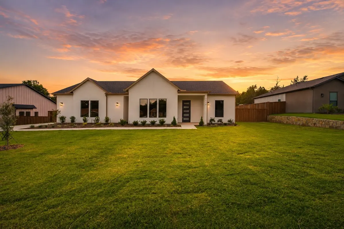 2626 Bainbridge Drive, Dallas, TX 75237 - #1