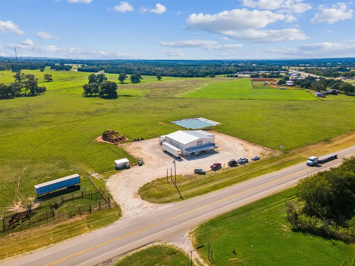 324 E Highway 6, Iredell, TX 76649 - #1