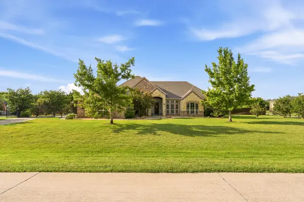 5851 Judy Drive, Midlothian, TX 76065
