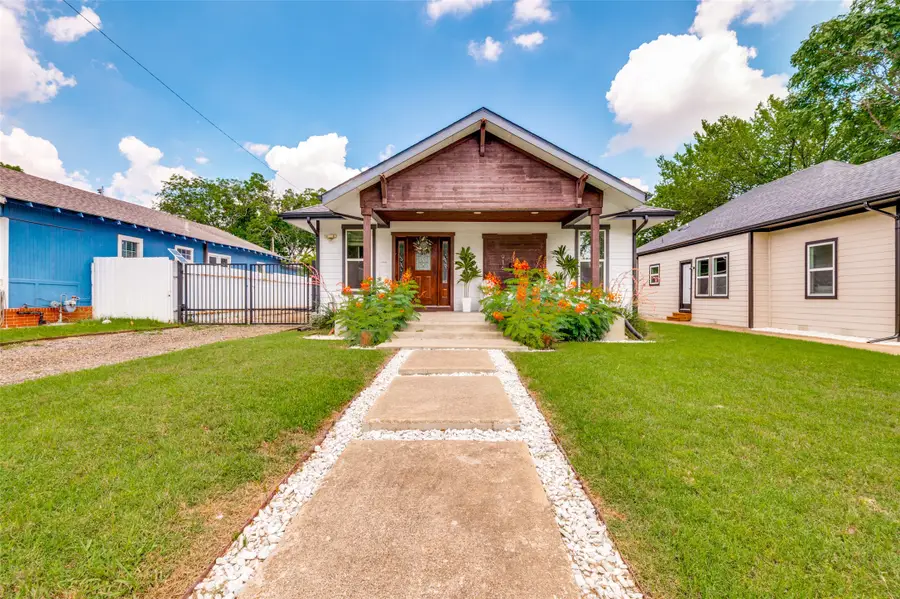 916 S Montreal Avenue, Dallas, TX 75208 - #2