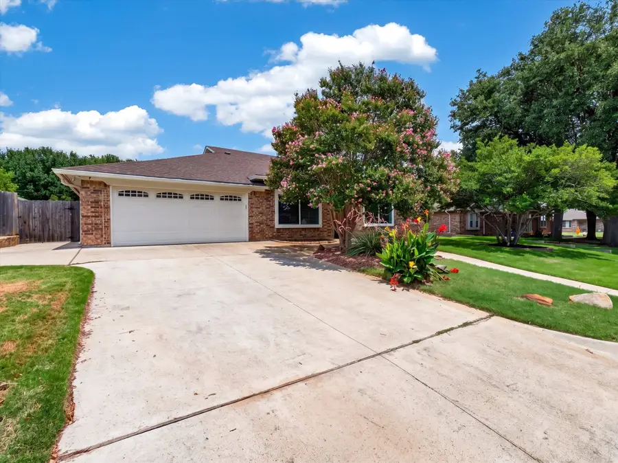7304 Shady Hollow Lane, North Richland Hills, TX 76182 - #3
