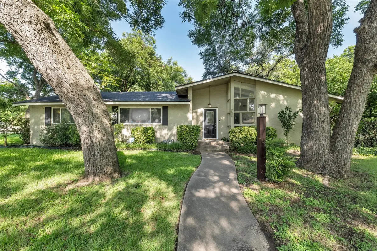 2500 N 42nd Street, Waco, TX 76710 - #1