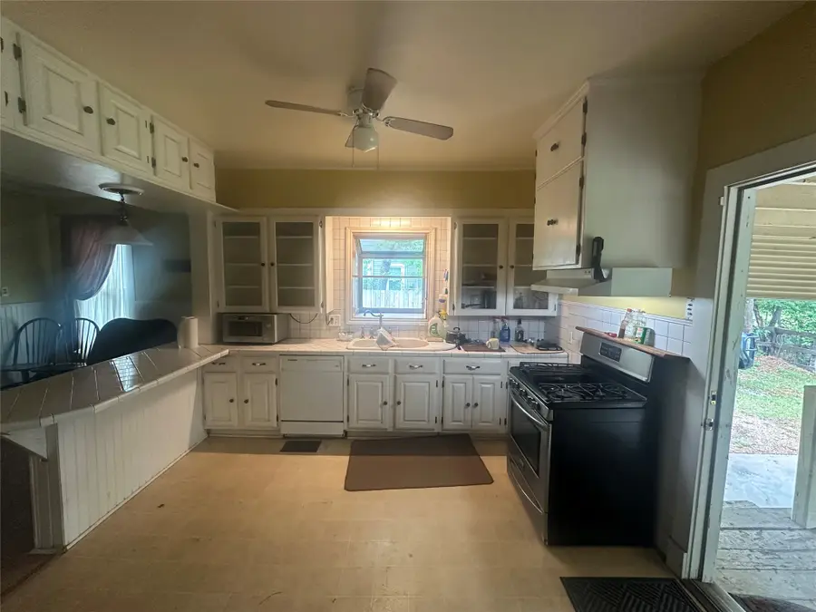 504 1st Street, Terrell, TX 75160 - #2