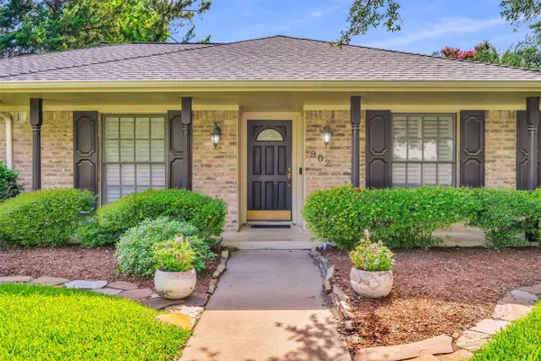902 Dunbarton Drive, Richardson, TX 75081
