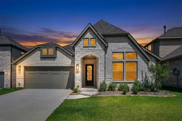 7312 Iris Road, Aubrey, TX 76227