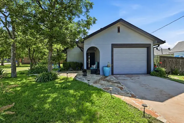 511 N 2nd Street, Sanger, TX 76266