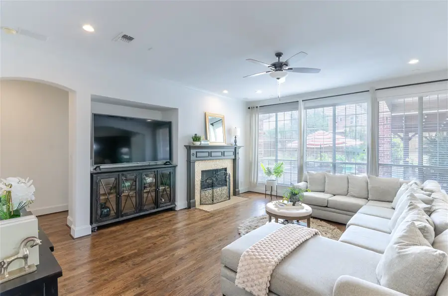 901 Woodcliff Drive, McKinney, TX 75072 - #3
