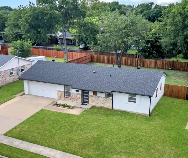 2801 Meadows Drive, Plano, TX 75074
