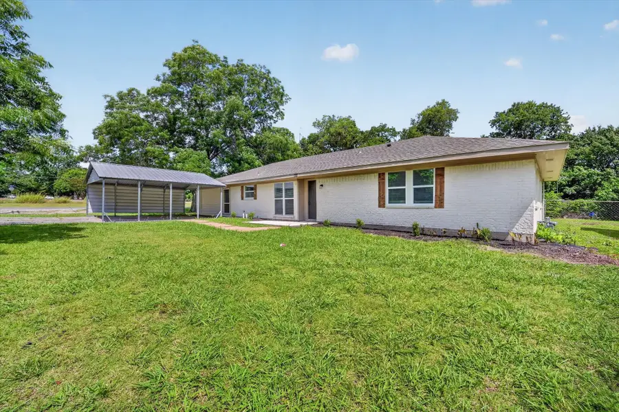 372 Tooley Street, Van Alstyne, TX 75495 - #3