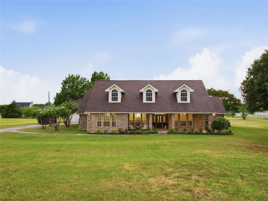 902 W Pioneer Circle, Argyle, TX 76226 - #2