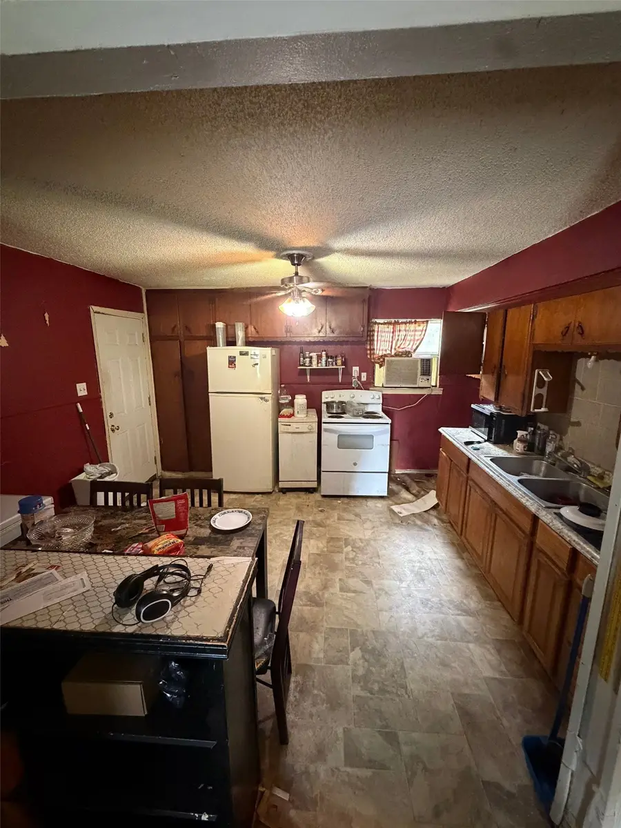 1055 Star Street, Denison, TX 75020 - #2