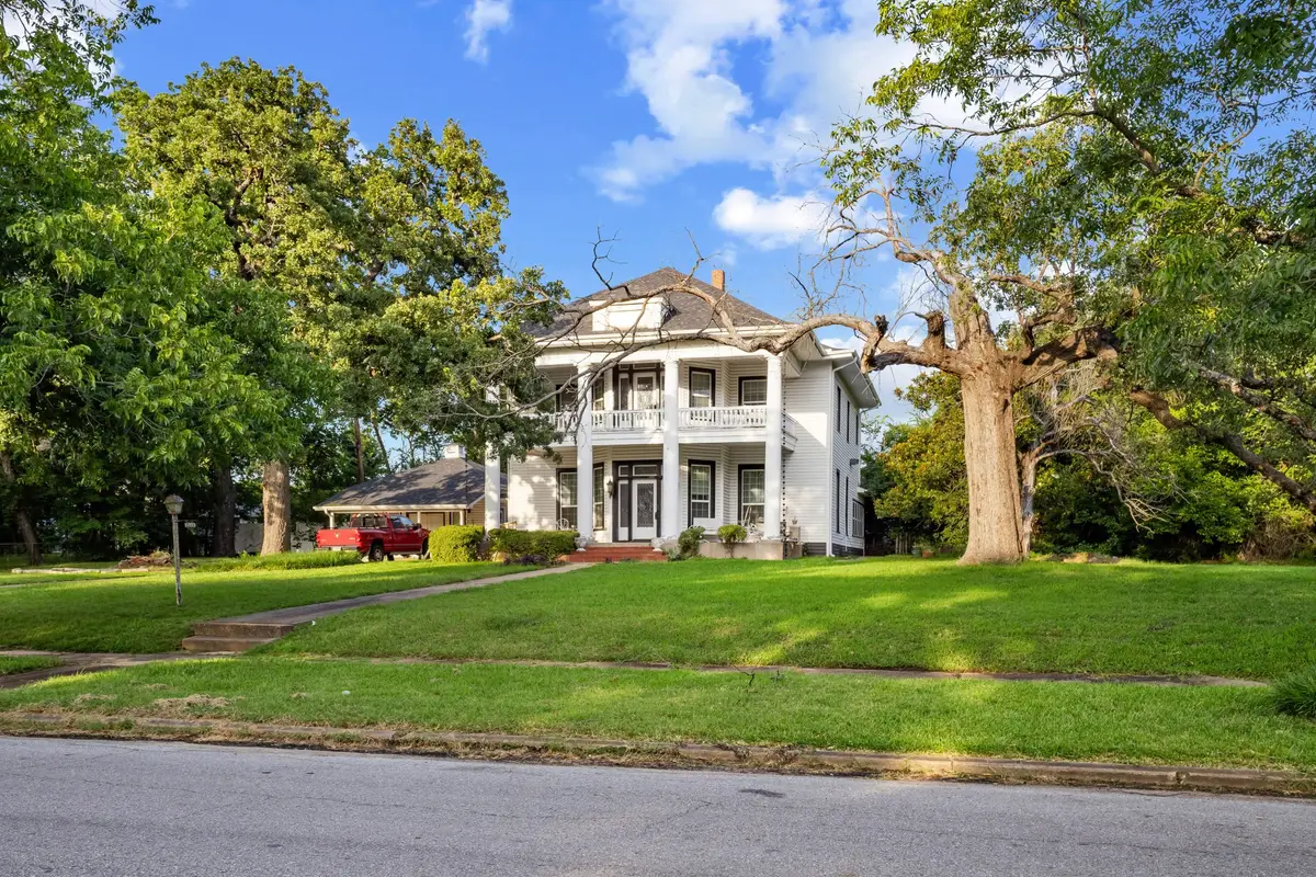 1114 S Houston Avenue, Denison, TX 75021 - #1