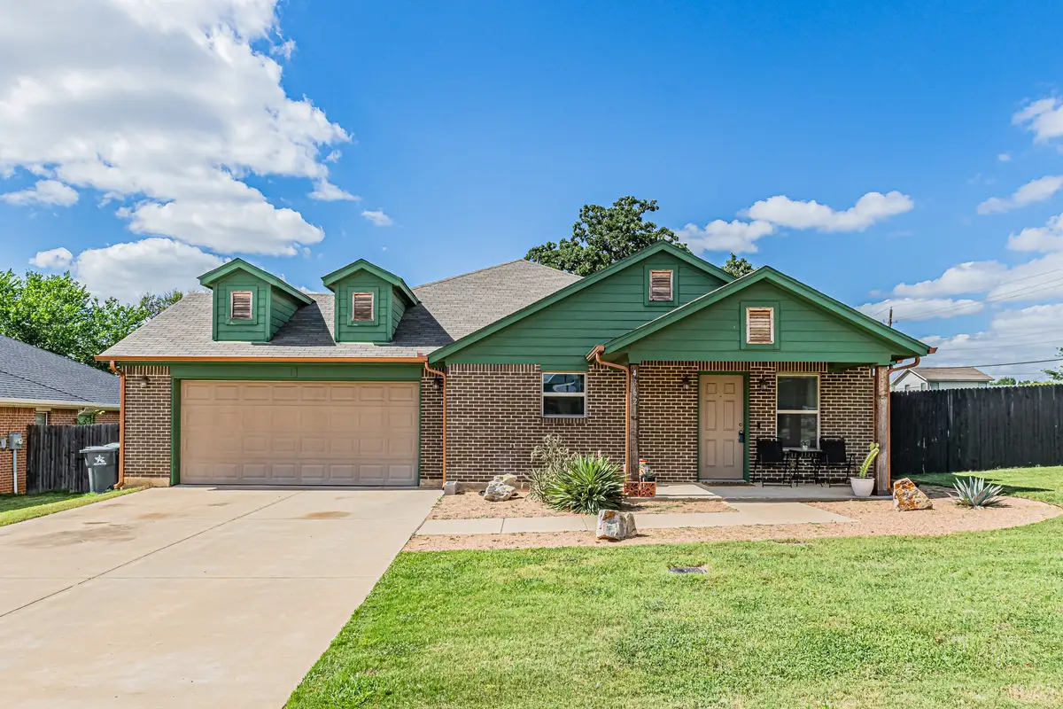 4362 Green Acres Circle, Arlington, TX 76017 - #1