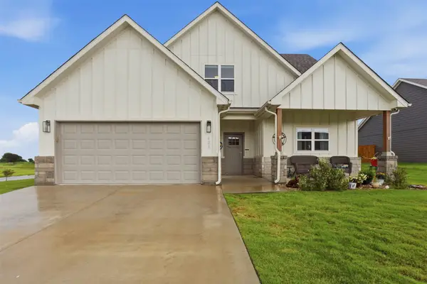 423 Redbud Lane, Tolar, TX 76476