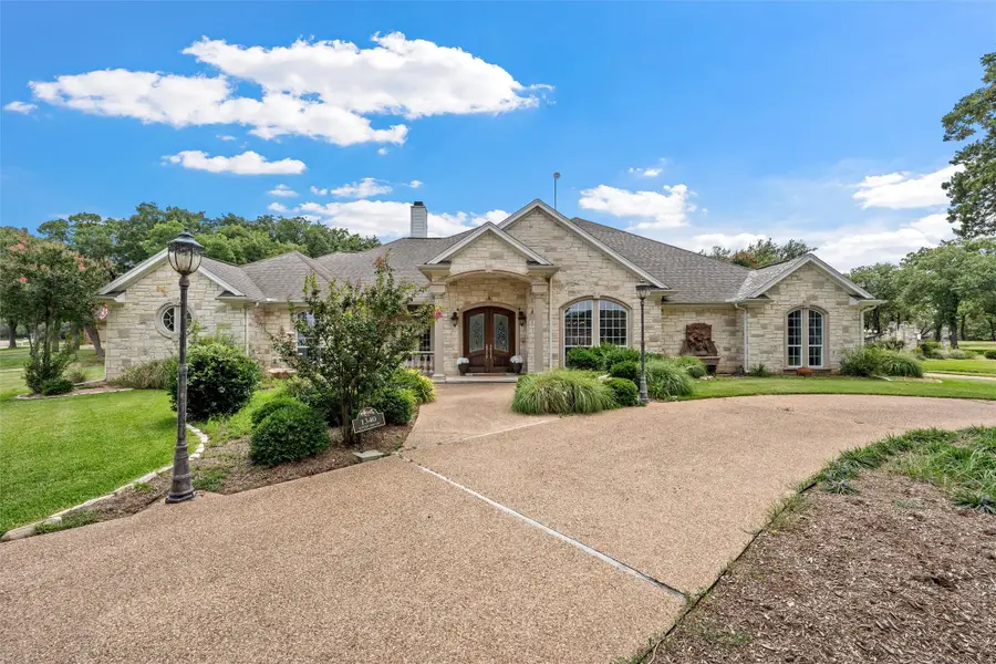 1340 Autumn Oaks Circle, China Spring, TX 76633 - #2