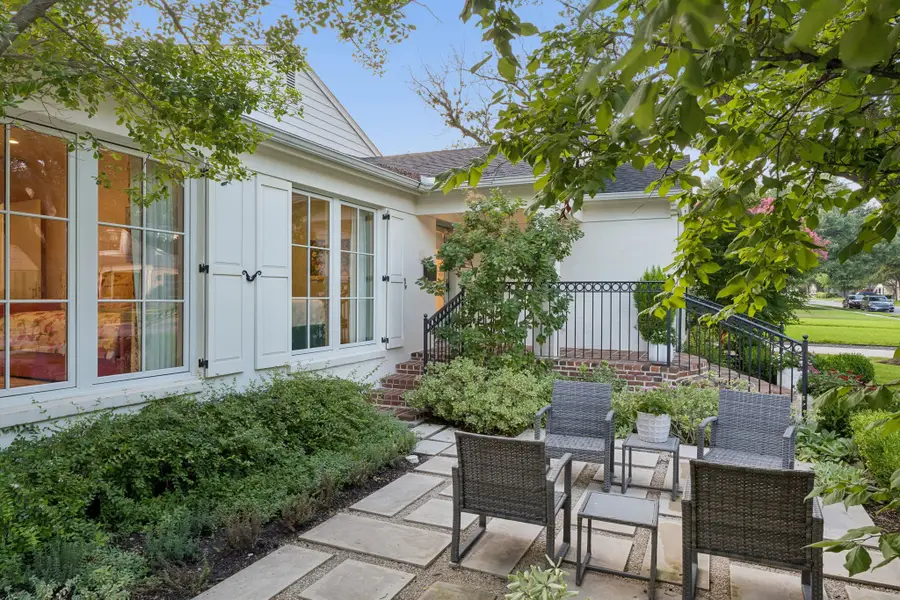 8111 Chadbourne Road, Dallas, TX 75209 - #3