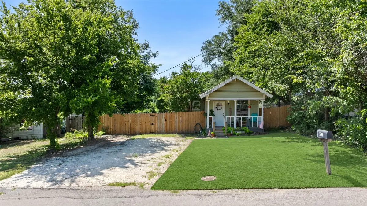 1230 W Hyman Street, Stephenville, TX 76401 - #1