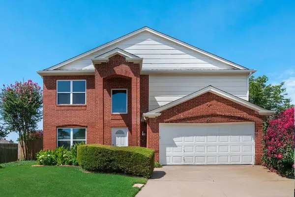 204 Edmundson Court, Arlington, TX 76002