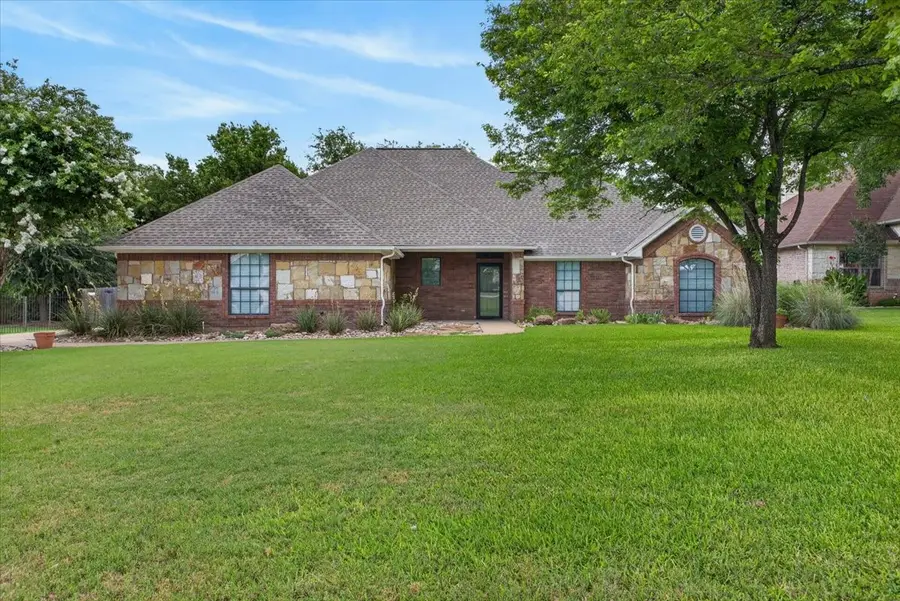 110 Heritage Place, Glen Rose, TX 76043 - #2