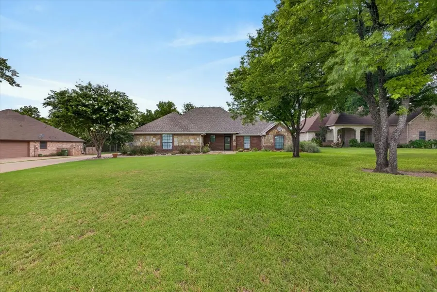 110 Heritage Place, Glen Rose, TX 76043 - #3