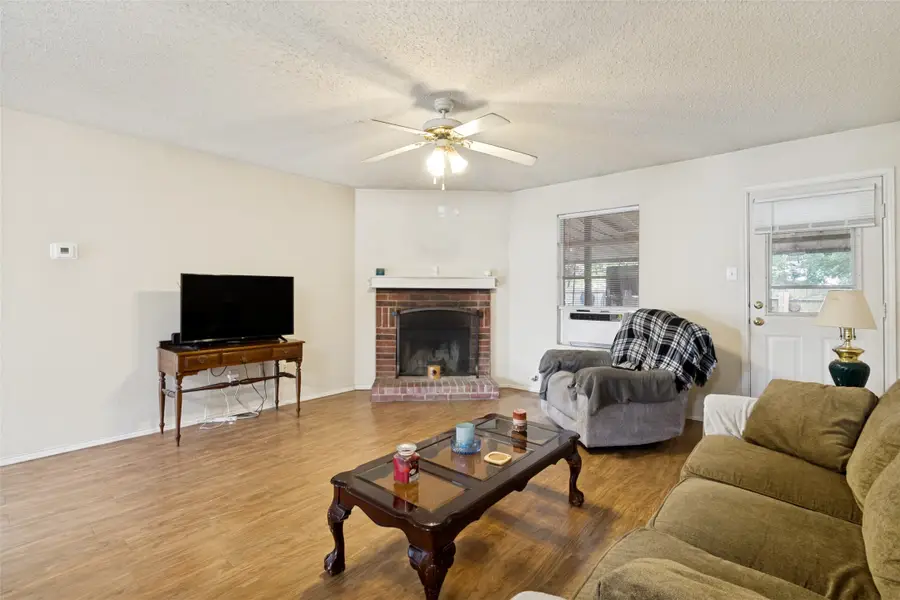222 Idlewyld Drive, Mesquite, TX 75149 - #3