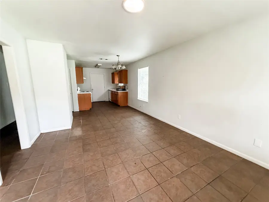816 N Throckmorton Street, Sherman, TX 75090 - #3