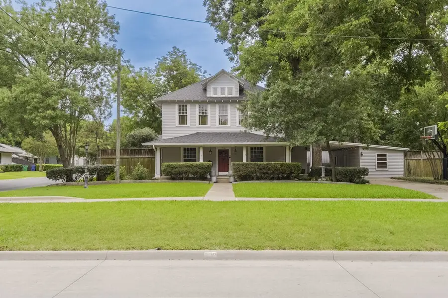 708 W Marvin Avenue, Waxahachie, TX 75165 - #3